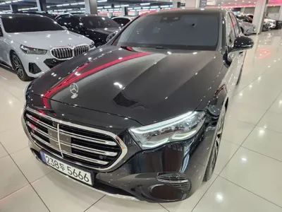Mercedes-Benz E-Class · 2025 год