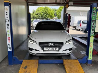 Hyundai Grandeur 2018, 215332 км, за 11300000 KRW - фото 1