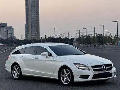 Mercedes-Benz CLS 2013, 90000 км, за 238800 CNY