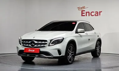 Mercedes-Benz GLA-Class · 2018 год