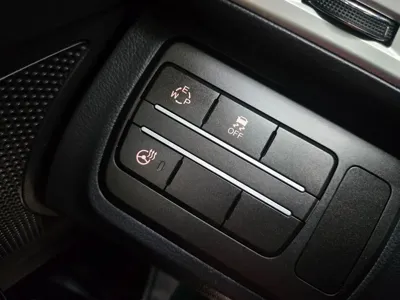 KG_Mobility_Ssangyong TIBOLI 2016, 146784 км, за 6490000 KRW