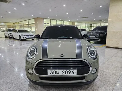 MINI Cooper 2019, 111565 км, за 13490000 KRW