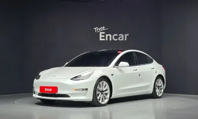 Tesla Model 3 · 2020 год