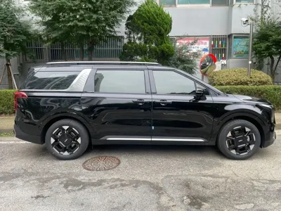 Kia Canival · 2026 год