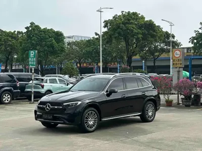 Mercedes-Benz GLC · 2023 год