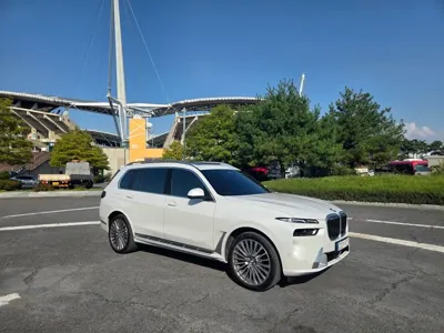 BMW X7 2025, 40100 км, за 113000000 KRW