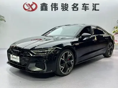 Audi A7L 2024, 28000 км, за 295800 CNY