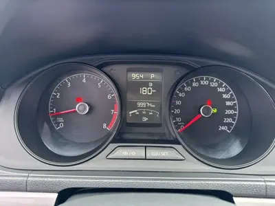 Volkswagen Lavida 2016, 100000 км, за 31100 CNY - фото 3