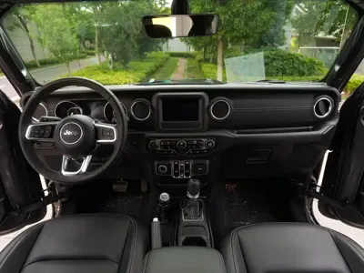 Jeep Wrangler 2018, 35000 км, за 198000 CNY - фото 5