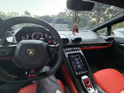 Lamborghini Huracán 2021, 19000 км, за 2097700 CNY - фото 9