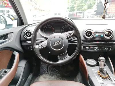 Audi A3 2015, 157900 км, за 36100 CNY
