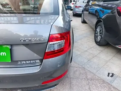 Skoda Octavia 2016, 78800 км, за 33600 CNY - фото 8