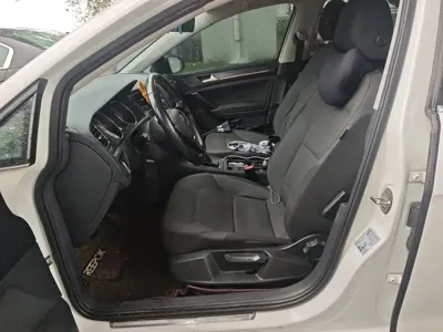 Volkswagen Golf 2017, 76200 км, за 51100 CNY - фото 8