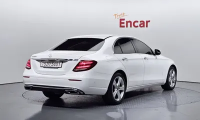 Mercedes-Benz E-Class 2018, 139254 км, за 20900000 KRW