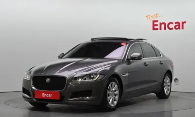 Jaguar XF · 2016 год