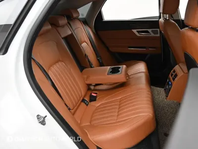 Jaguar XF 2018, 124752 км, за 8990000 KRW - фото 12