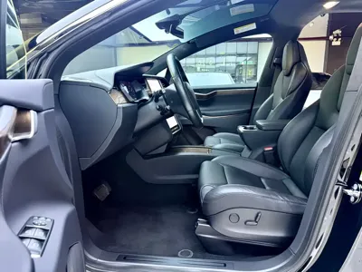Tesla Model X 2019, 87000 км, за 219800 CNY - фото 4