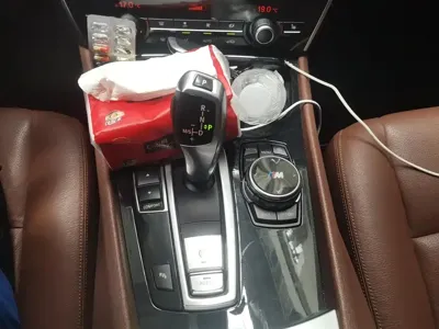 BMW 5 Series GT 2016, 85399 км, за 83000 CNY - фото 16