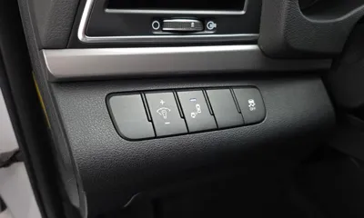Hyundai Avante 2018, 57038 км, за 11990000 KRW - фото 17