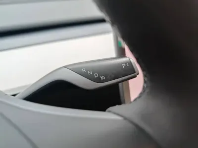 Tesla Model Y 2022, 65000 км, за 183000 CNY - фото 17
