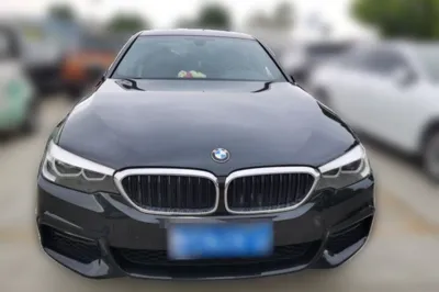 BMW 5 Series 2018, 164000 км, за 120004.55 CNY