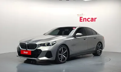 BMW 5-Series · 2025 год