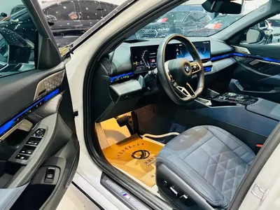 BMW 5 Series 2024, 39000 км, за 269800 CNY