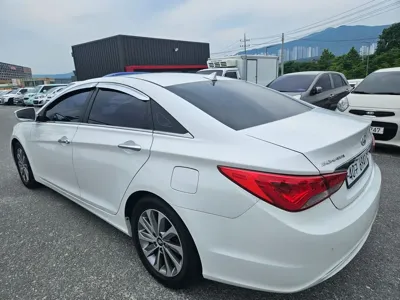 Hyundai Sonata 2013, 100180 км, за 4990000 KRW - фото 3