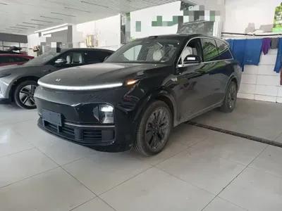 Li Auto Li L8 · 2026 год