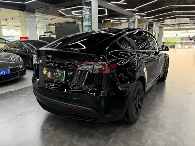 Tesla Model Y 2022, 75000 км, за 158800 CNY - фото 15