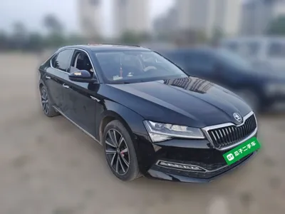 Skoda Superb 2024, 18500 км, за 102581.36 CNY