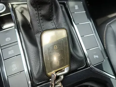 Volkswagen Passat 2019, 80700 км, за 78300 CNY - фото 9
