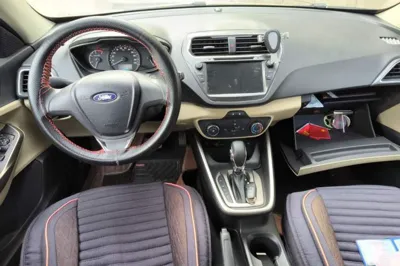 Ford Escort 2017, 62900 км, за 27830.89 CNY - фото 9