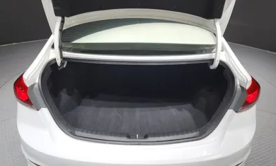 Hyundai Avante 2018, 76165 км, за 10900000 KRW - фото 17