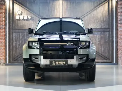 Land Rover Defender 2022, 55000 км, за 579000 CNY