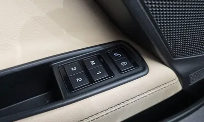 Jaguar XE 2016, 115712 км, за 7200000 KRW - фото 13