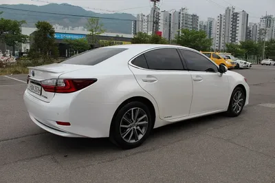 Lexus ES 2017, 66000 км, за 25900000 KRW