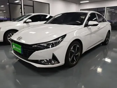 Hyundai Elantra · 2021 год