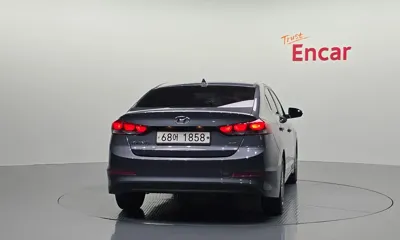 Hyundai Avante 2017, 128355 км, за 9900000 KRW
