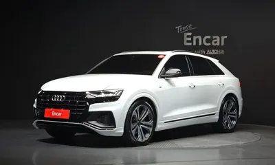 Audi Q8 · 2023 год