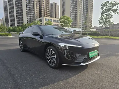 Buick 别克至境L7 2025, 8500 км, за 127000 CNY