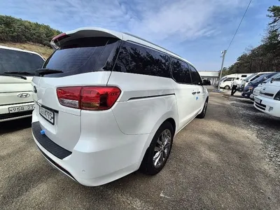 Kia Canival 2016, 132720 км, за 10800000 KRW - фото 5