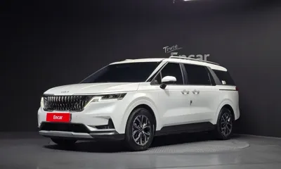 Kia Canival · 2023 год