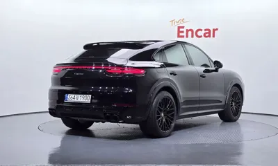 Porsche Cayenne 2021, 76307 км, за 90990000 KRW