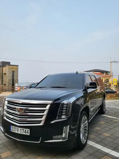 Cadillac Escalade 2018, 116000 км, за 36500000 KRW - фото 3