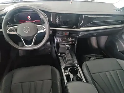 Volkswagen Passat 2024, 32100 км, за 116600 CNY - фото 10