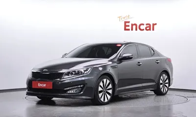 Kia K5 · 2013 год