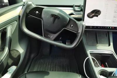 Tesla Model Y 2021, 136300 км, за 136632.38 CNY - фото 9