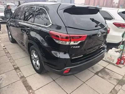 Toyota Highlander 2021, 66000 км, за 155800 CNY - фото 3