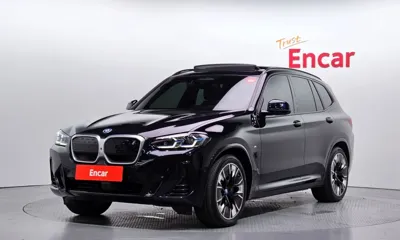 BMW iX3 · 2023 год